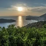 Luftaufnahme der Stadt Dubrovnik mit der Insel Lokrum in Kroatien