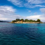 Otočić Gubeša, eine kleine Insel in der Bucht von Uvala Gradina bei Vela Luka, Korčula, Dubrovnik-Neretva, Kroatien