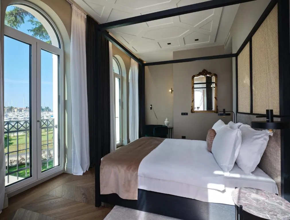 Palazzo hotel
