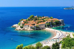 Sveti Stefan, the island of luxury

