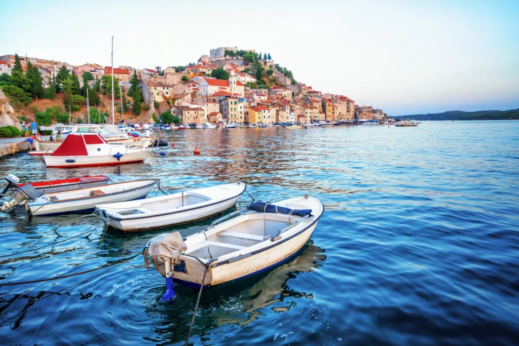 De oude stad Šibenik in Dalmatië